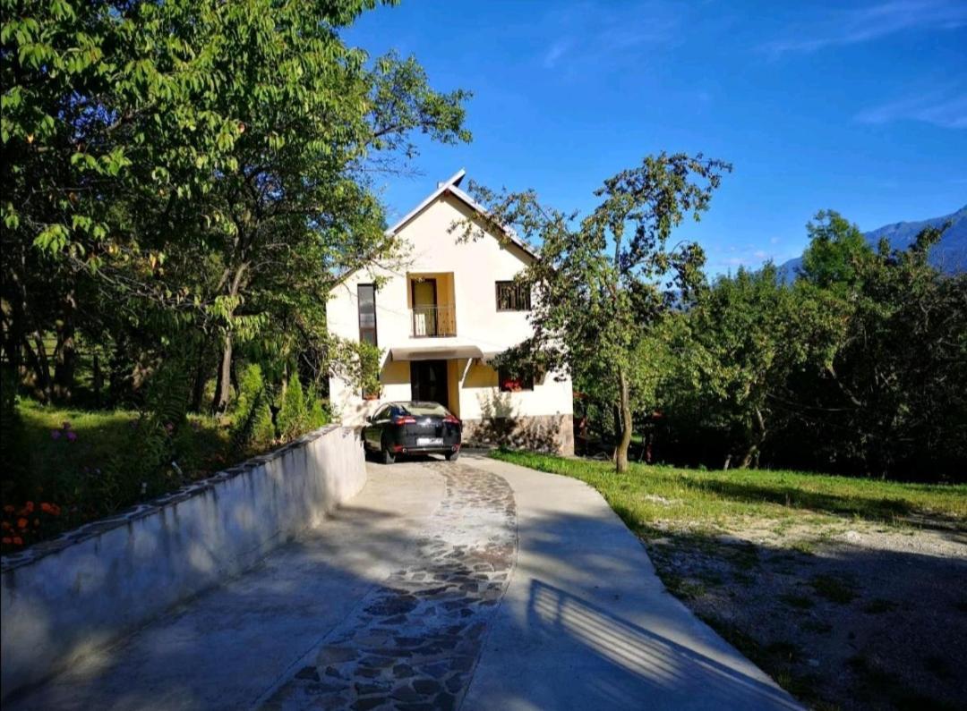 Casa Flutar Villa Moisei Buitenkant foto
